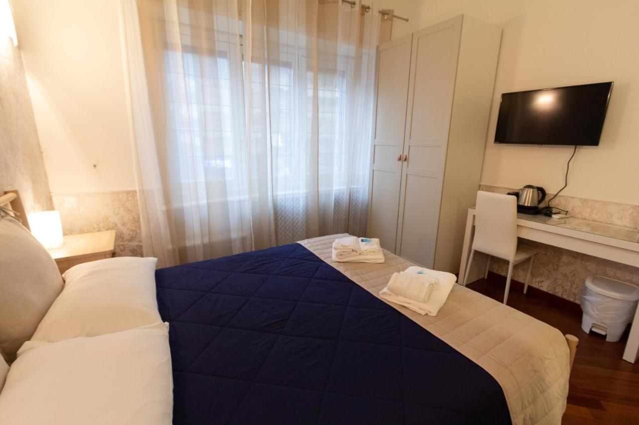 Aurelio Deluxe Rooms Rome Exterior photo