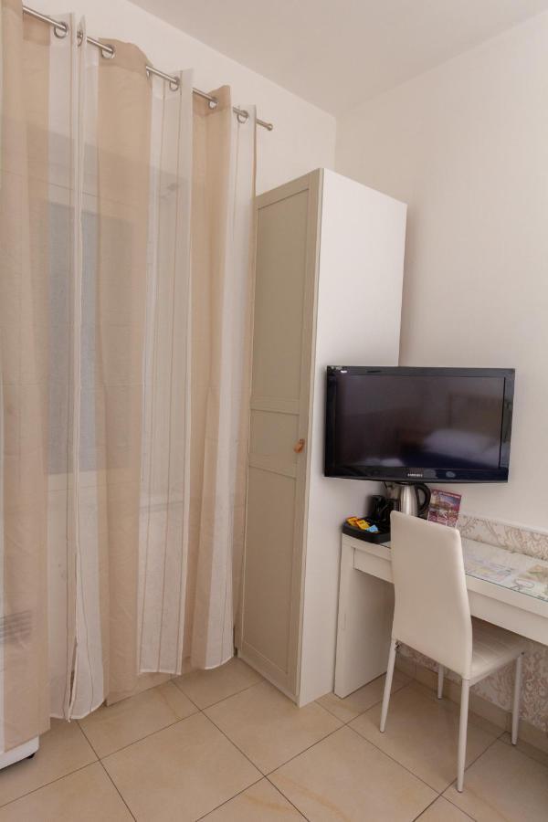 Aurelio Deluxe Rooms Rome Exterior photo
